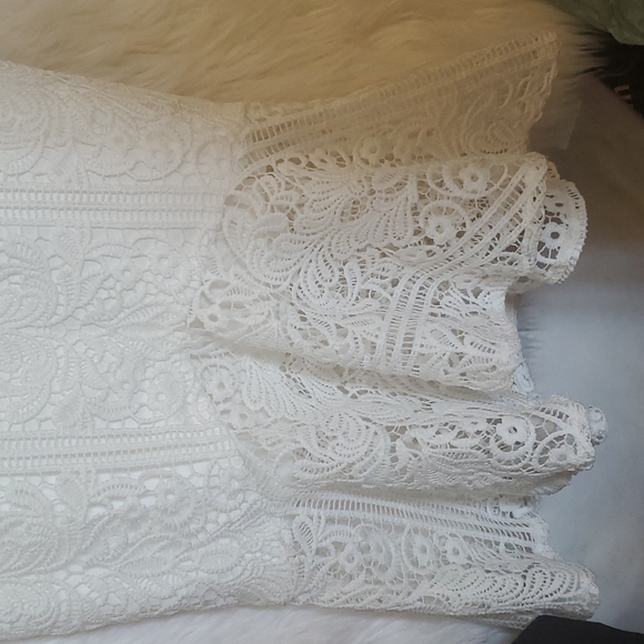 GUESS Marciano White Bodycon Lace w/ Flounce Hem - Size XS, 2 - Picture 7 of 7